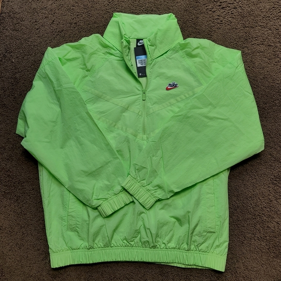 Nike Other - Men's Nike Sports Heritage Windrunner 1/2-Zip Hooded Jacket DA2492 399 Size M